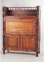 Sekretär, deutsch, um 1890/1900, Eiche massiv, Lisenen mit reicher Obst- und Blumenschnitzerei, Inneneinrichtung, 120 x 160 x 47 cm