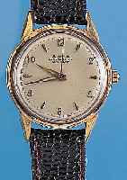 JUNGHANS Herrenarmbanduhr Chronometer, Ref.-Nr. 074382, Deutschland um 1964, Metall hart- verg., Edelst.-Boden gedr., vers. Blatt, l. fl., ...