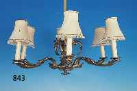 Deckenlampe, deutsch, um 1910/20, floraler Dekor, sechs Brennstellen, Messing H. 80 cm, D.c a. 66 cm, Elektr. nicht ge- prüft