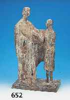 Strehle, Prof.,München Bronzeskulptur, St. Martin teilt sein Mantel, monogrammiert, 65 x 36 x 21,5 cm