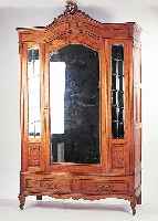 Kleiderschrank, Frankreich, um 1900, Louis Seize-Stil, Eiche massiv, mit Spiegel- einsatz, dieser z.T. l. blind, 240 x 130 x 57 cm