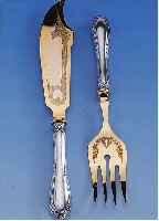 2-TEIL. FISCHVORLEGEBESTECK, DEUTSCH UM 1910, GRIFFE 800ER SILBER, GEBR.-TEILE METALL VERGOLDET, ETUI