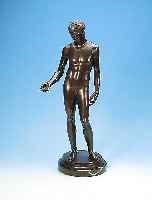 Bronzeskulptur, Gladenbeck, Berlin, um 1900, Männerakt, auf Marmorsockel, Gießerstempel H. 63 cm
