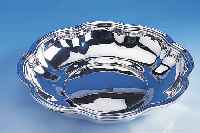 Anbietschale, 800er Silber, Barockstil, ca. 530 g, l. Gebr.-spuren, H ca. 5.5 cm, Durchm. ca. 31 cm