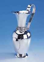 Henkel-Karaffe, deutsch 835er Silber, Meistermarke GK, zeitlose, glatte Form, Hals mit Wellendekor, ca. 270 g, H ca. 12 cm
