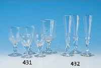 11 GLäSER, DEUTSCH, UM 1860/80, GROßES GLAS, VIER WEINGLäSER UND SECHS SüD- WEINGLäSER, VERSCH. GRößEN ZW. 11.3/15.2/18 CM