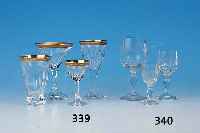 24 GLäSER, DEUTSCH, UM 1900, FARBLOSES GLAS, MIT ABSTR. FLORALEM DEKOR, H. ZWISCHEN 9.5 - 16 CM, DEKOR 1 X VERSCH., 2 GLäSER ...