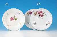 TELLER, MEISSEN, UM 1870-80, 2. WAHL, PORZELLAN, BUNTE BLUMENBEMALUNG, RELIEFIERT, D. CA. 24.5 CM