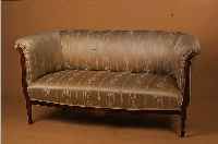 SOFA, DEUTSCH, UM 1910-15, BIEDERMEIERSTIL, NUßBAUM MIT SCHMALEN BANDINTARSIEN, RAHMEN MITSICHBAREN SPUREN DER ALTEN POLSTERUNG, DIESE ERNEUERT, ...