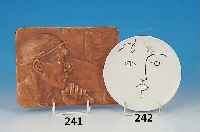 ZIERTELLER, SIGN. COLETTE 1959, VALLAURIS, KERAMIK, BEMALTES GESICHT, D. CA. 16,5 CM