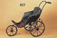KINDERWAGEN, WOHL FRANKREICH, UM 1885-90, MIT DREI RäDERN, LEDERBEZUG AUF HOLZKORPUS MITMETALLMONTUREN, KORR., H. CA. 70 CM, L. CA. 100 CM