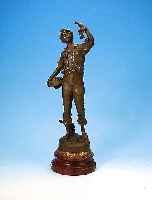 Figur, um 1890, sign. Rousseau, Spritzguß, Darst. eines Knaben mit Hut u. Blumen, auf Sockel, bez. les Lilas par Rousseau, H. ca. 53 cm, l. ...
