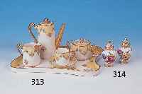PAAR DECKELVäSCHEN, DRESDEN, 20. JH., PORZELLAN, BUNTE BLUMENMALEREI, BOUQUETS U. STREUBLüMCHEN, REICHE GOLDSTAFFAGE, 1X AM INNEREN ...