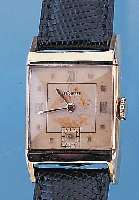 LE COULTRE HERRENARMBANDUHR, REF.-NR. 500630SCHWEIZ/USA UM 1946, GG-FILLED, BODEN GEDR., IN SICH GEW., ORIG.-BLATT FL., KL. SEK. ...