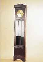 STANDUHR, UHRENFABRIK SCHLENKER-GRUSEN, SCHWENNINGEN, UM 1930, SCHWARZ GEBEIZTES EICHENHOLZGEHäUSE, INNENBODEN BESCH. SCHWUNG- BEREICH DES ...
