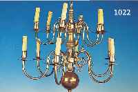 GROSSE DECKENLAMPE, WOHL DEUTSCH, UM 1900, MESSING, ZWöLF BRENNSTELLEN, ELEKTRIFIZIERUNG NICHT GEPRüFT, H. CA. 70 CM, D. CA. 70 CM