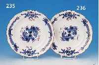 ZIERTELLER, MEISSEN, UM 1860/80, PORZELLAN, FEINE BUNTE BEMALUNG, BLAUER DRACHENDEKOR, GOLDGEHöHT, D. 25,5 CM