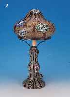 Tischlampe, Murano, wohl Aldo Naso, 40er J., Glas, bernsteinfarbenes Glas, mit Aufschmel- zungen, Blumendekor, min. Altersspuren, H. 46 cm