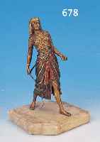BRONZESKULPTUR, SIGNIERT BERGMANN, UM 1890, ORIENTALIN MIT PEITSCHE, EIN KLEINES RIEMEN- STüCK AN EINER HAND FEHLT, BEMALT, AUF SOCKEL (LOSE), H. ...