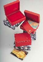 KONVOLUT BESTEHEND AUS 3 IDENTISCHEN ROLEX- ETUIS, INCL. ORIG. WERBEMATERIAL UND LEDER- HüLLEN FüR PAPIERE, LT. NUTZUNGSSPUREN