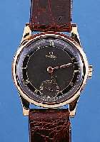 OMEGA HERRENARMBANDUHR, SCHWEIZ UM 1944, NEUTR. RG 9KT GEH., BODEN U. GLASR. GEDR., ORIG.-BLATT, 15 ST., RUNDAUFZUGSWERK, KAL. 26,5T3, ...