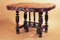 TISCH, GRüNDERZEIT, UM 1880-90, NUßBAUM MASSIV UND FURNIERT, GEDRECHSELTE BEINE, URSPR. AUSZIEHBAR, OHNE EINLEGEPLATTEN,CA. 75 X ...