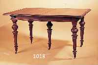 AUSZIEHTISCH, DEUTSCH, UM 1880/90, EICHEFURNIER, ZWEI EINLEGEBöDEN, 76 X 138 X 99CM, UM 120 CM VERLäNGERBAR