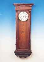 WANDUHR MIT WIENER SCHLAG UND KOMPENSATIONS- PENDEL, GUSTAV BECKER, UM 1883, GESCHNITZTESUND VERZIERTES EICHENHOLZGEHäUSE, AUFSATZ FEHLT, ...