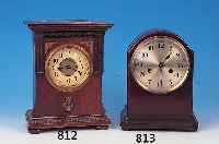 TISCHUHR MIT MUSIKSPIELWERK, JUNGHANS UM 1910/20, VERZIERTES HOLZGEHäUSE, AUFSATZ FEHLT, GLASABDECKUNG, PAPIERZIFFERRING, ...