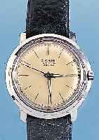 KONVOLUT: 2 JUNGHANS HERRENARMBANDUHREN, 1X CHRONOMETER, METALL VERCHR., EDELST.-SCHR.-BODEN, VERS. BLATT, EDELST.-BAND SEK., WERK VERG., KAL. ...