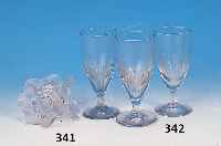 KERZENSTäNDER, LALIQUE, 2. H. 20. JH., SIGN., FARBL. GLAS, DREI VOLLPLASTISCHE BLü- TEN, CA. 7,5 CM