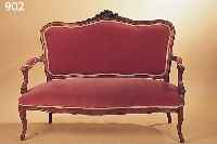 SOFA, DEUTSCH, 1870/80, NUßBAUM MASSIV, NEU GEPOLSTERT UND BEZOGEN, 100 X 134 X 55 CM