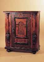 ULMER-HALBSCHRANK, DEUTSCH, UM 1870/80, EICHE MASSIV, NACH ALTEM VORBILD GEARBEITET, SEHR PRUNKVOLL, LEICHTE ALTERSSCHäDEN, 100 X 83 X 46 CM