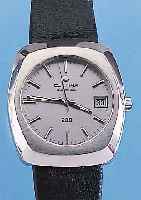CERTINA HERRENARMBANDUHR AUTOMATIK, SCHWEIZ UM 1972, EDELST. MASSIV, BODEN GESCHR., MINE- RALFLACHGL., SERIE 288, KAL. 25-681, 27 ST., RINGUNR., ...