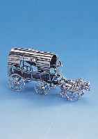 2-SPäNNIGER PLANWAGEN, SILBER GEPR., VOLLPLASTISCHE DARSTELLUNG MIT COWBOY, L. CA. 10 CM