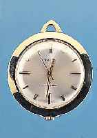 TOURIST DAMENANHäNGEUHR, SCHWEIZ/DEUTSCHLANDUM 1964, GG 585/000, D. CA. 35 MM, RUNDANKER- WERK, ETA HANDAUFZUGKAL. 2301, INCABL., EZ 2