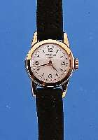 KONVOLUT: 2 LONGINES DAMENARMBANDUHREN, WOHL UNGETR. LAGERW., VON 1952-1959, BEIDE METALLGEH., 1X ROSE-VERG., 1X GELB-VERG., BEIDE BöDEN ...
