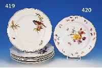 TELLER, MEISSEN, UM 1870/80, PORZELLAN, BEMALT MIT STREUBLUMEN UND INSEKTEN, GOLDRAND,D. CA. 24,5 CM