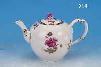 TEEKäNNCHEN, MEISSEN, PUNKTZEIT, UM 1760-75, PORZELLAN, FEINE BUNTE BLUMENMALEREI, GOLDSTAFFAGE, DECKELKNOSPE, H. CA. 11,5 CM, LEICHT ...