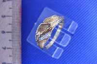 RING MIT DIAMANT, GG/WG 585/000, 1 DIAM. CA. 0.02 CT WEIß/SI, BLATTSTRUKTUR, GR. 55