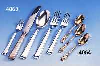 54TEILIGES BESTECK, BRUCKMANN & SöHNE HEIL- BRONN, 800ER SILBER, TYP. ART-DECO, BEST. AUS 11 MESSSERN M. STAHLKLINGEN, GRIFFE GEF., 12 GABELN, ...