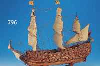 MODELLSCHIFF, LA COURONNE 1636, 20. JH., HOLZ UND LEINEN, 55 X 80 X 18 CM, ALTERSSPUREN