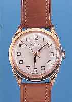 KIROWSKI HERRENARMBANDUHR, REF.-NR. 34773, SOWJETUNION UM 1950, RG 583/000, BODEN GEDR., AUßER LEDERB. U. GLAS ORIG.-ZUSTAND, 16 ST., GEFERT. VON ...