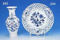 ZIERTELLER, MEIßEN-TEICHERT, UM 1900, PORZELLAN, D. 24.5 CM, RAND MIT DURCHBRUCHAR- BEIT