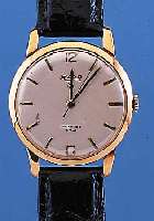 RADO HERRENARMBANDUHR, REF.-NR. 10584B, SCHWEIZ UM 1958, GG 585/000, GLASR. GEDR., FLACHE GESAMTAUSF., VERS. ORIG.-BLATT FL., RUNDANKERW., ...