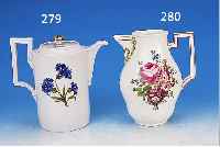 KANNE, MEISSEN, UM 1774 - 1814, PORZELLAN, BUNTE BLUMENMALEREI, GOLDSTAFFAGE, L. BER., AM AUSGUSS UND HENKEL. REST., H. CA. 20 CM, DECKEL FEHLT