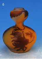 VASE, GALLé, NANCY, UM 1925-30, FARBLOSES GLAS, H. 11 CM, PARTIELL ORANGEFARBENES ZWI- SCHENGLAS, BRAUN üBERFANGEN, GESCHNITTEN UND GESCHLIFFEN