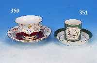 MOKKATASSE MIT UNTERTASSE, MEISSEN, 2. WAHL, 2. HäLFTE 20. JH., PORZELLAN, H. 5.5 CM, Z.T. PURPURFARBEN STAFFIERT, GOLDSTAFFAGE UND ...