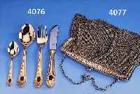 70-TEILIGES BESTECK, 24 KT HARTVERGOLDET, MARKE SBS SOLINGEN, MODELL TOSCANA DE LUXE, BAROCKSTIL, KOBALTBLAUE TUPFEN, BEST. AUS 12 MESSERN M. ...