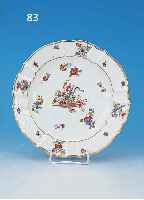 TELLER, MEISSEN, UM 1740, PORZELLAN, TIGER MIT IND. BLUMENDEKOR, GOLDSTAFFAGE BERIEBEN, D. 24 CM, SAMMELWüRDIG